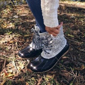 Duck boots